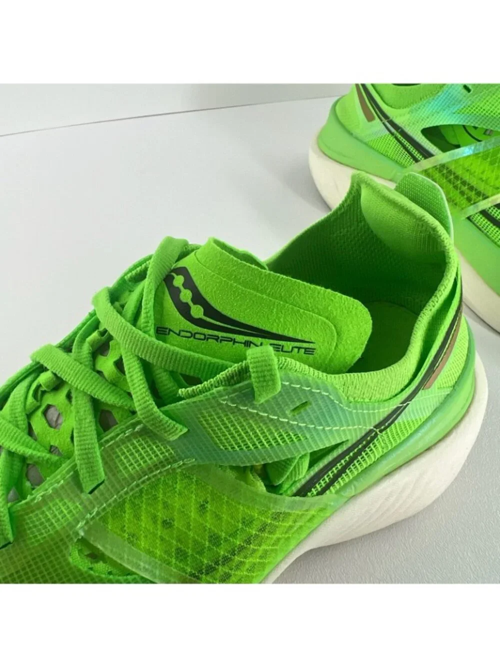 Saucony Endorphin Elite Running Sneakers Men US 11 Low Top S20768-30 Slime Green